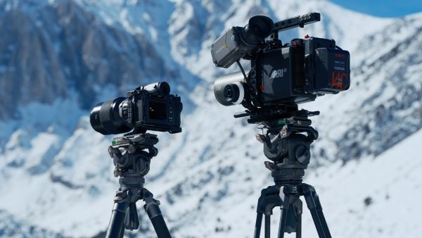 Tilta CT08 75mm Cine Fluid Head with 3-Stage Carbon Fiber Tripod Legs (8KG) - Imagen 7